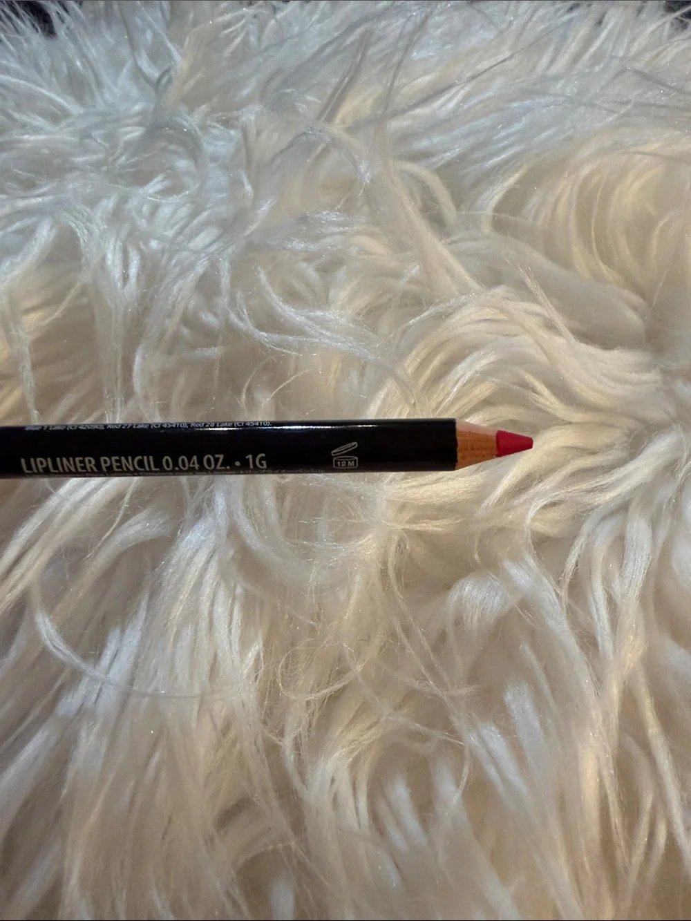NYX Slim Lip Pencil - Plush Red Shade